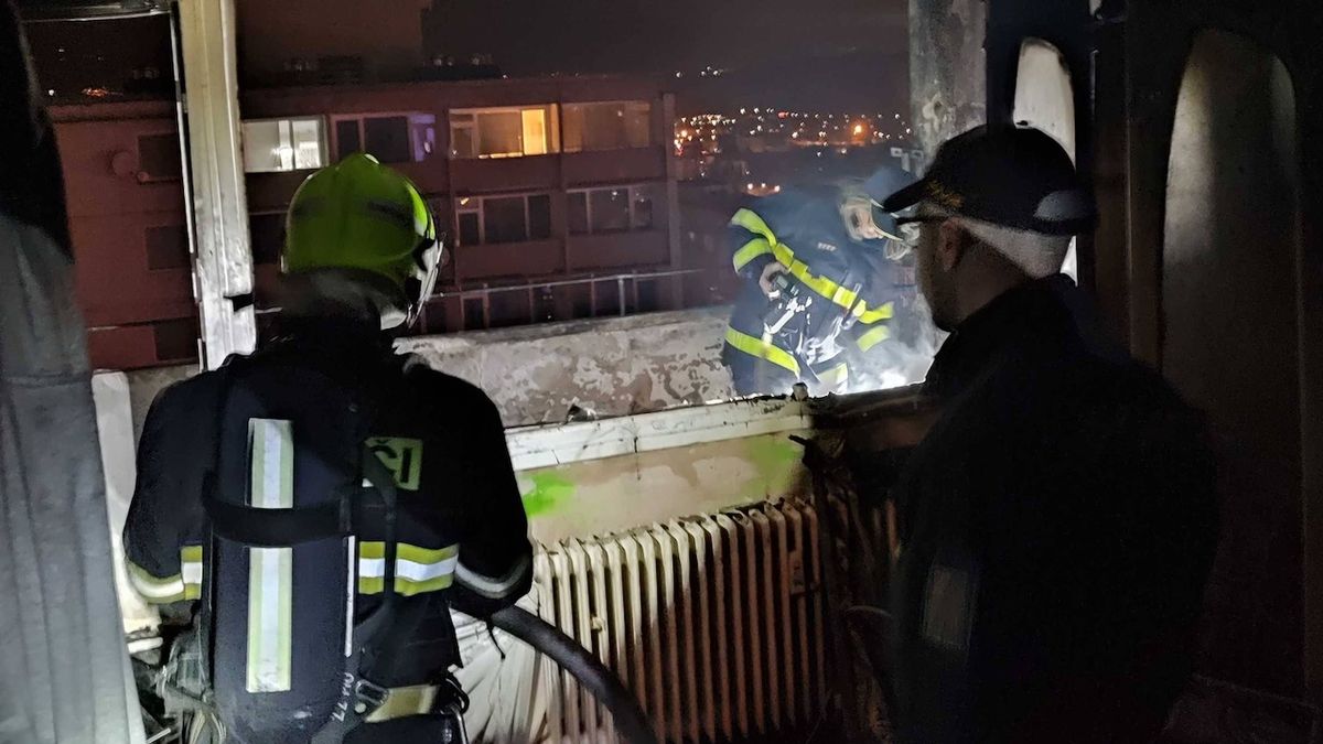Kvůli požárům v panelácích evakuovali na severu Čech bezmála 60 lidí